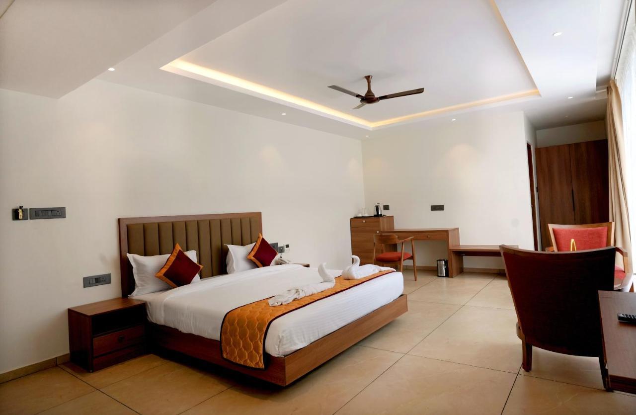 Bluemist Resorts Athirappilly Ngoại thất bức ảnh