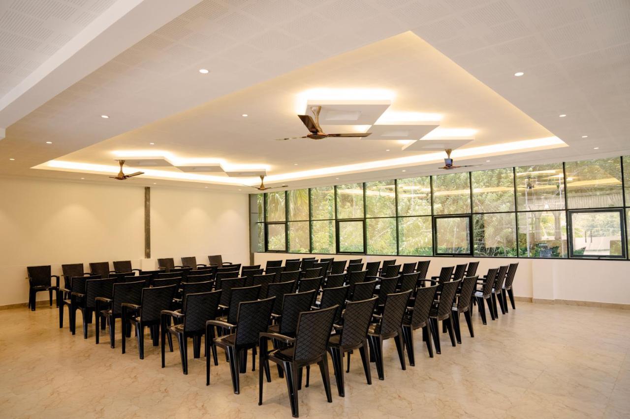 Bluemist Resorts Athirappilly Ngoại thất bức ảnh